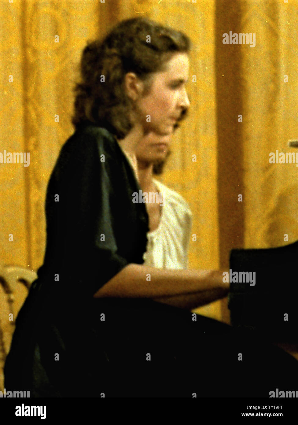 Elena Rostropovich suona presso la Casa Bianca a Washington DC nel 1978 Foto Stock