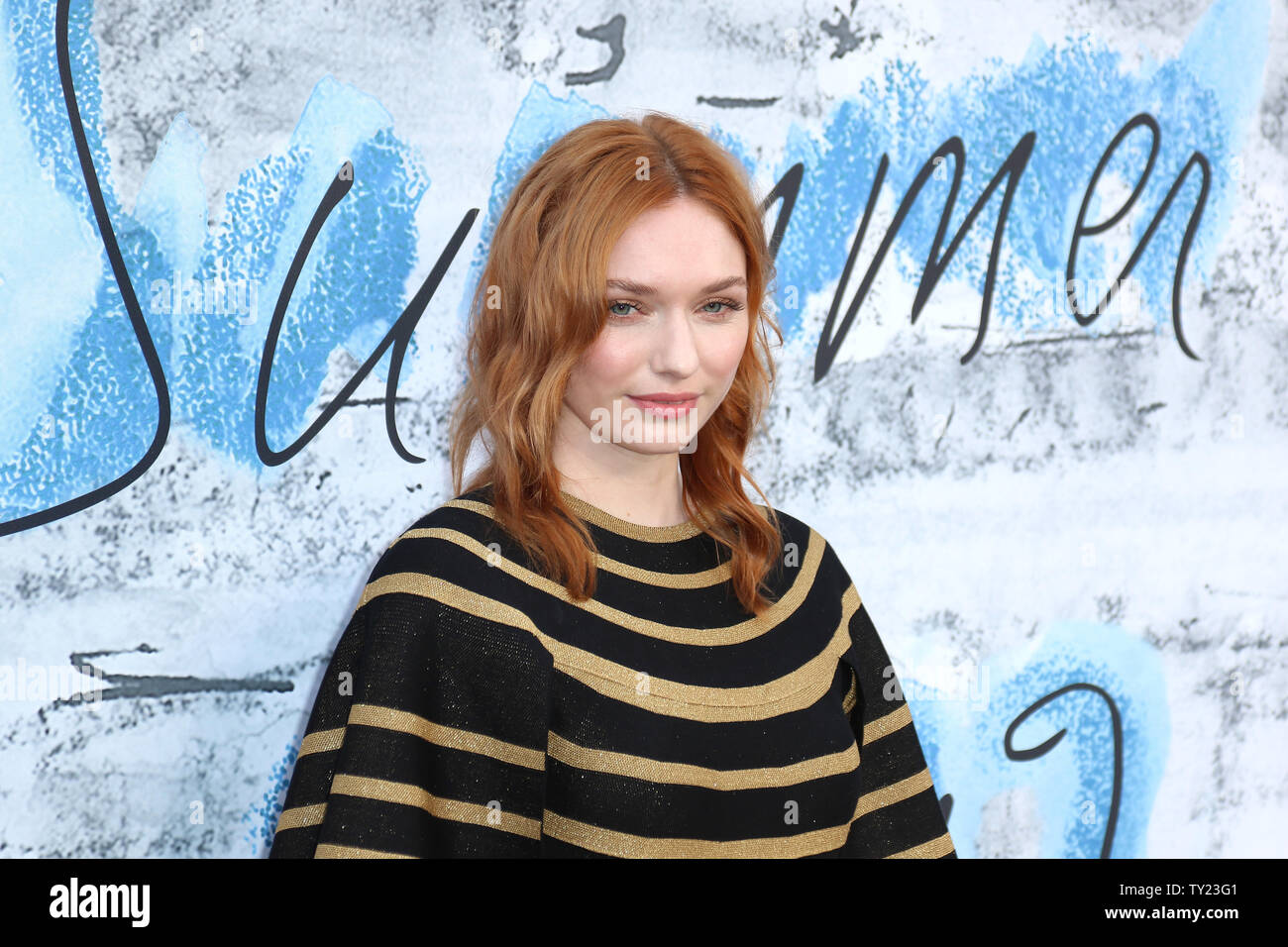 Eleanor Tomlinson, la festa estiva 2019, gallerie a serpentina, LONDRA, REGNO UNITO, 25 giugno 2019, Foto di Richard Goldschmidt Foto Stock