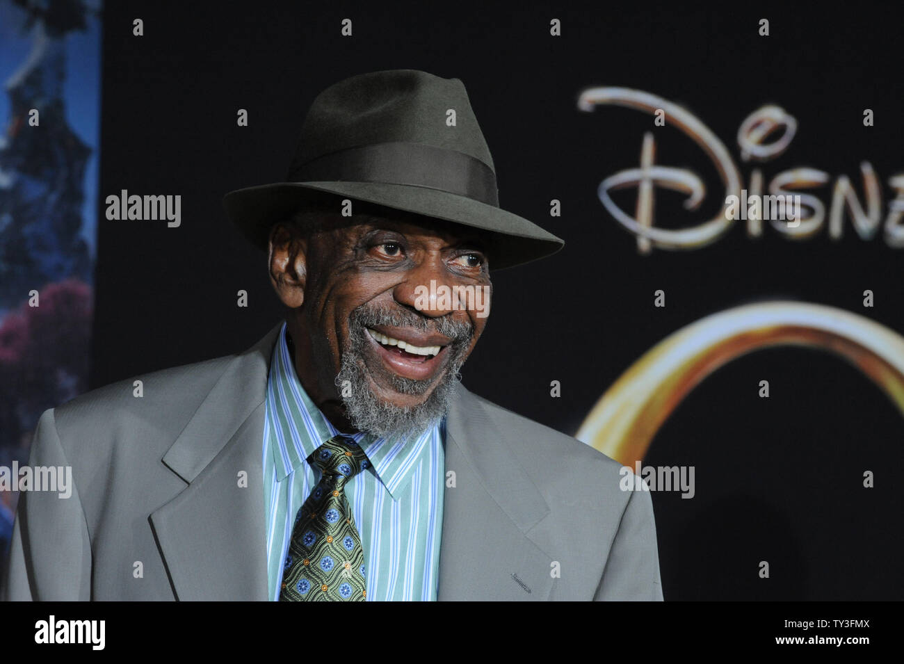 Attore Bill Cobbs, un membro del cast in motion picture avventura fantasy" "Oz il grande e potente'', frequenta la premiere del film a El Capitan Theater di Hollywood sezione di Los Angeles il 13 febbraio 2013. UPI/Jim Ruymen Foto Stock