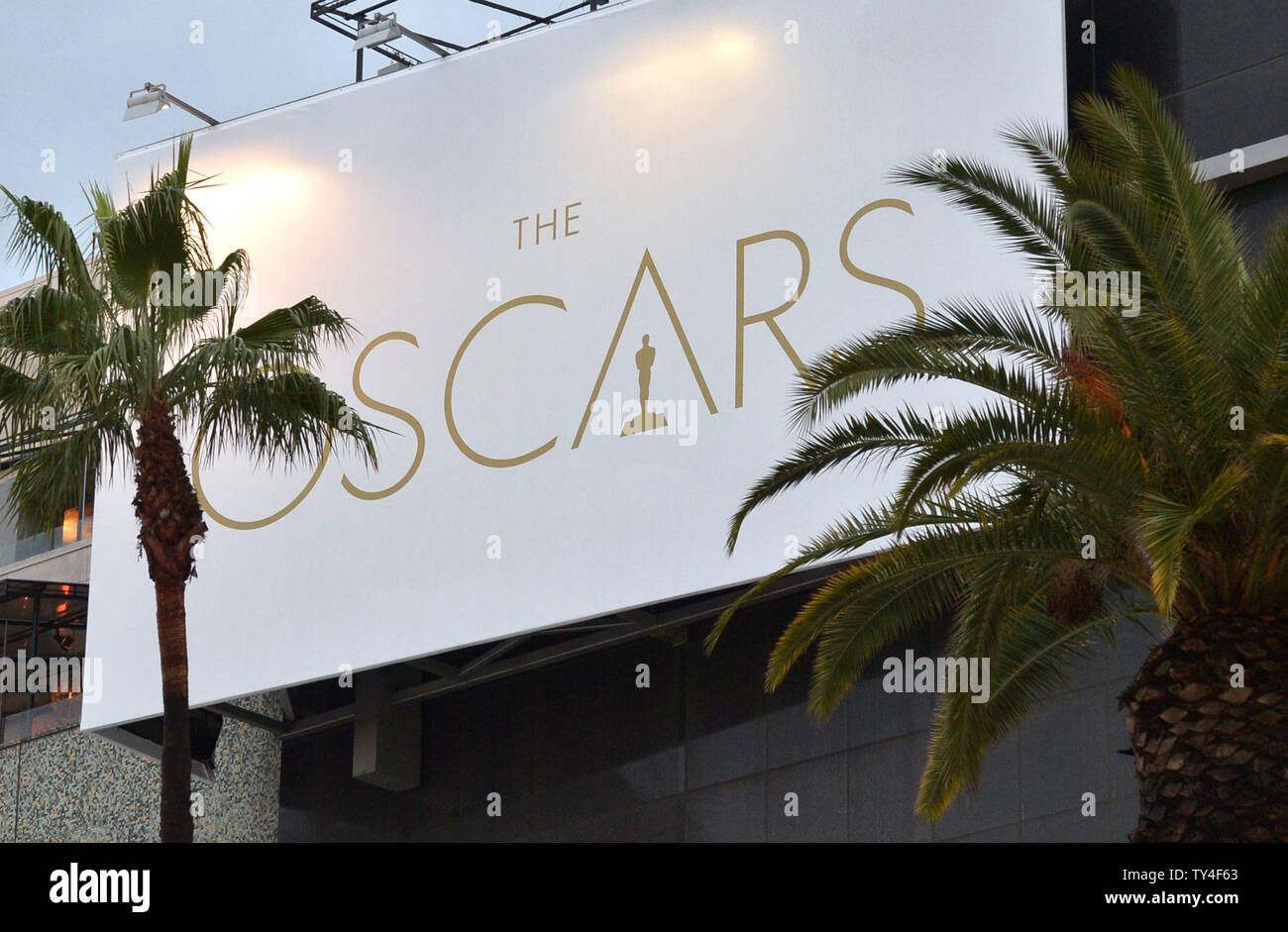 Continuano i preparativi per la 86Academy Awards nella sezione di Hollywood di Los Angeles il 26 febbraio 2014. L'Oscar sarà presentato domenica 2 marzo. UPI/Kevin Dietsch Foto Stock