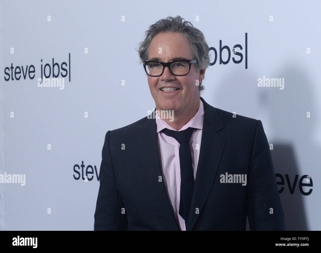 Produttore Guymon Cassidy assiste un'industria lo screening di motion picture drama biografico "Steve Jobs' presso la Academy of Motion Picture Arts & Sciences di Beverly Hills, la California il 8 ottobre 2015. Trama: impostare il backstage in tre iconico lanci di prodotto e che termina nel 1998 con l'inaugurazione dell'iMac, Steve Jobs ci porta dietro le quinte della rivoluzione digitale per dipingere un ritratto dell'uomo al suo epicentro. Foto di Jim Ruymen/UPI Foto Stock