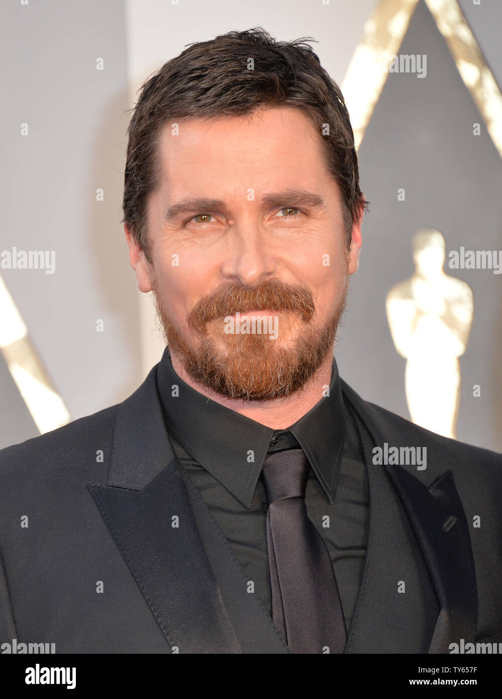 Christian Bale arriva sul tappeto rosso per la 88th Academy Awards a Hollywood e Highland Center nella sezione di Hollywood di Los Angeles il 28 febbraio 2016. Foto di Kevin Dietsch/UPI Foto Stock
