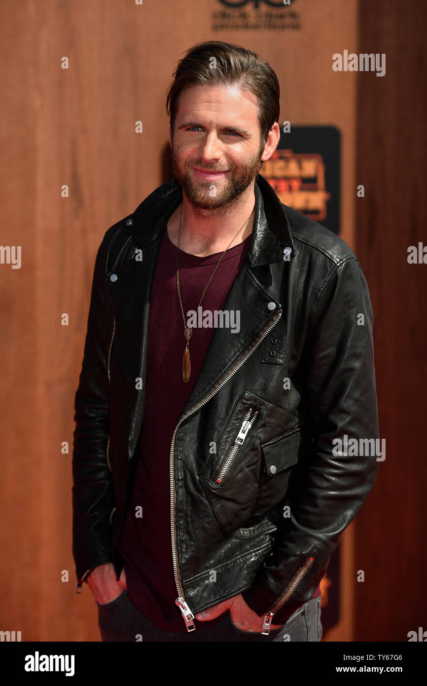Canaan Smith assiste il 2016 American paese premi per il conto alla rovescia al Forum di Inglewood, California, il 1 maggio 2016. Foto di Michael Owen Baker/UPI Foto Stock