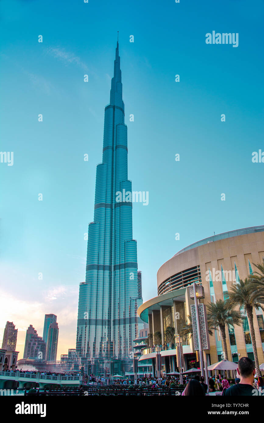 Downtown, Dubai, U.A.E, 3/16/2018, serata Shot dal mondo più alto edificio Burj Khalifa Dubai Mall Down Town, Fontana, il luogo da visitare a Dubai Foto Stock