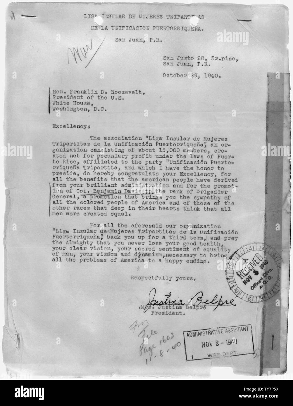 Lettera dalla sig.ra Justina Belpre di San Juan, Puerto Rico, Presidente della Liga Insular de Mujeres Tripartitas de la Unificacion Puertorriquena, al Presidente Franklin D. Roosevelt.; Portata e contenuto: Lettera dalla sig.ra Justina Belpre di San Juan, Puerto Rico, Presidente della Liga Insular de Mujeres Tripartitas de la Unificacion Puertorriquena, per il presidente Roosevelt per congratularmi con lui per la sua promozione di Davis a generale di brigata, un atto che lo scrittore membri, ti porta la simpatia di tutto il popolo colorato di America e delle altre gare che ritengono che tutti gli uomini sono stati creati uguali. Il Foto Stock