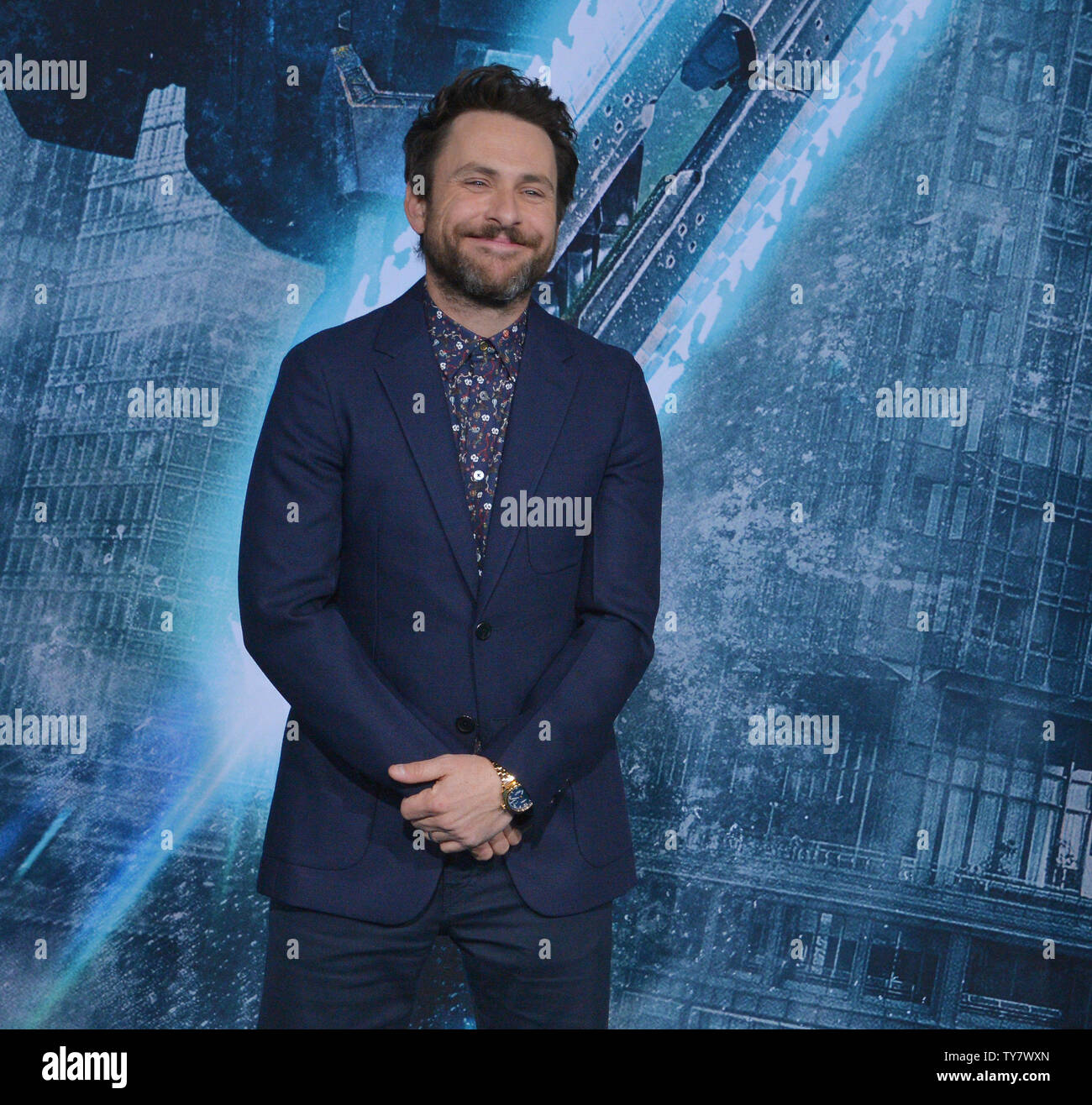 Membro del cast Charlie giorno assiste la premiere di sci-fi di Motion Picture 'Pacific Rim Uprising' a TCL teatro cinese nella sezione di Hollywood di Los Angeles il 21 marzo 2018. Storyline Jake Pentecoste, figlio di impilatore Pentecoste, riunisce con Mako Mori a condurre una nuova generazione di piloti Jaeger, compreso il rivale Lambert e 15-anno-vecchio hacker Amara, contro una nuova minaccia Kaiju. Foto di Jim Ruymen/UPI Foto Stock