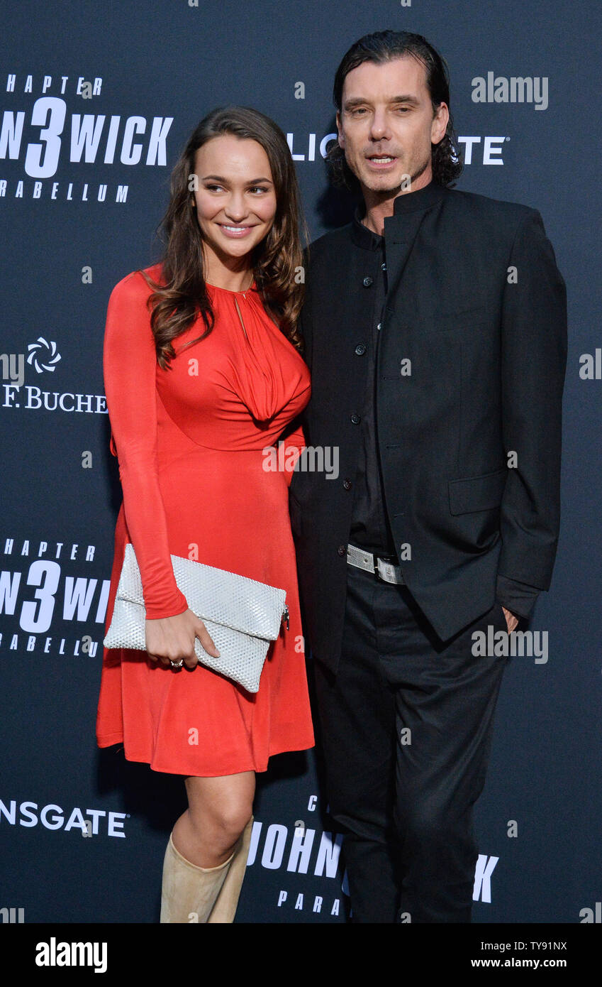 Gavin Rossdale e Natalie Golba frequentare la speciale proiezione del film thriller 'John stoppino: Capitolo 3 - Parabellum' a TCL teatro cinese nella sezione di Hollywood di Los Angeles il 15 maggio 2019. Il film racconta la storia di super-assassino Giovanni lo stoppino che è in esecuzione dopo l'uccisione di un membro della International assassin's guild e con un $14 milioni di cartellino del prezzo sulla sua testa - egli è il bersaglio di colpire ovunque uomini e donne. Foto di Jim Ruymen/UPI Foto Stock
