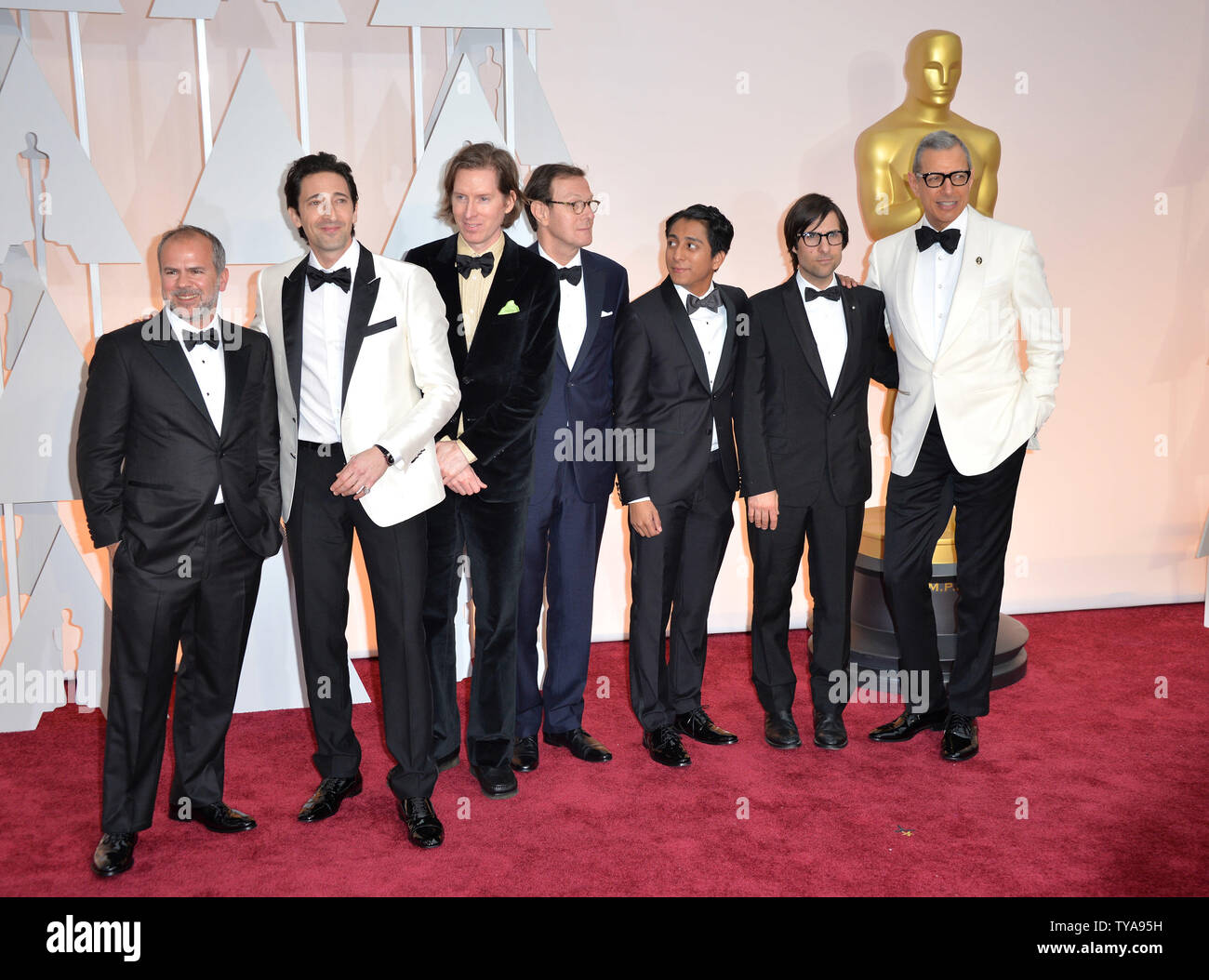 Il cast del Grand Hotel di Budapest arriva sul tappeto rosso al 87th Academy Awards a Hollywood & Highland Center di Los Angeles il 22 febbraio 2015. Foto di Kevin Dietsch/UPI Foto Stock