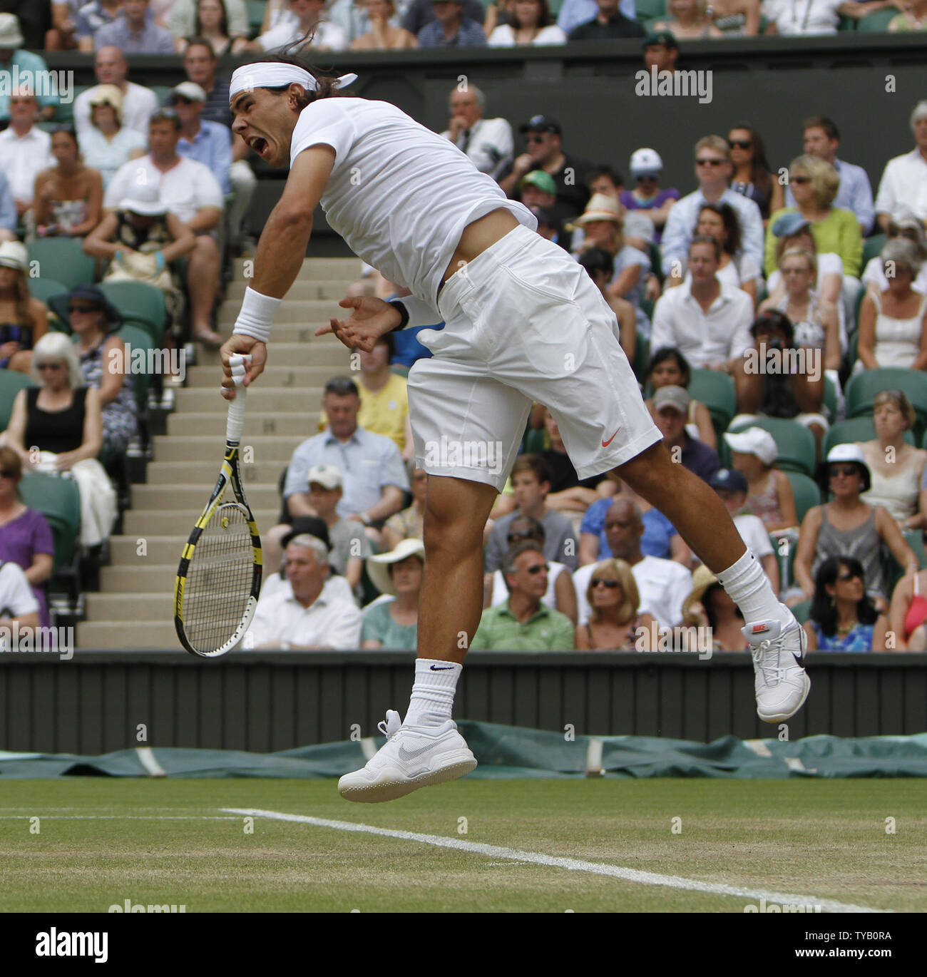 La Spagna di Rafael Nadal gioca contro la Germania Philip Petzschner nel sesto giorno di Wimbledon campionati di Wimbledon il 26 giugno 2010. UPI/Hugo Philpott Foto Stock