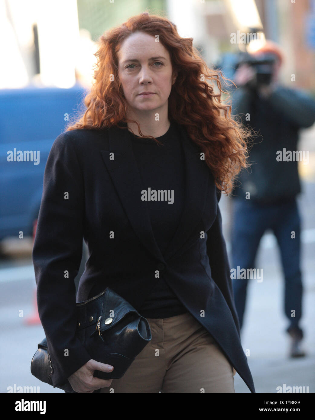 Ex capo di News International Rebekah Brooks arriva a Westminster Magistrates Court di Londra il giovedì 19 novembre, 2012.La Signora Brooks,Andy Coulson,Clive Goodman,John Kay e ex dipendente MOD Bettina Jordan-Barber sono stati caricati come parte di Operazione Elveden,la Metropolitan Police di indagine per corrompere i pagamenti alla polizia e funzionari pubblici. Tutti sono stati salvato ad apparire a Southwark Crown Court il 06 dicembre 2012. UPI/Hugo Philpott Foto Stock