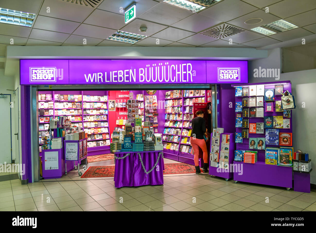 Buchhandlung, Pocketshop, Flughafen, Schoenefeld, Brandeburgo, Deutschland Foto Stock