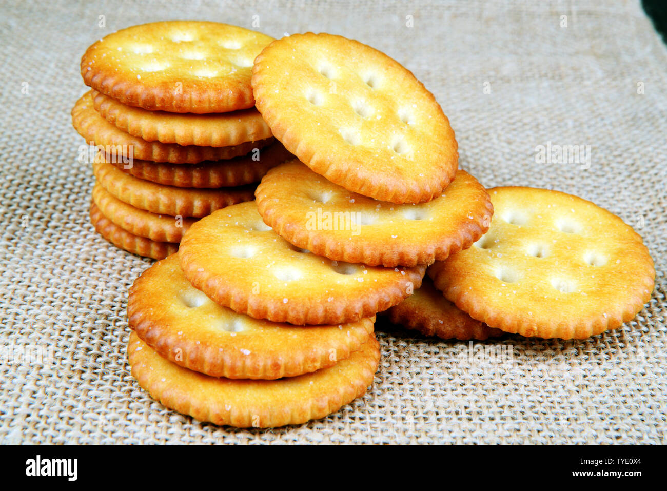 Il salato, croccanti e gustosi biscotti per la colazione del mattino Foto Stock