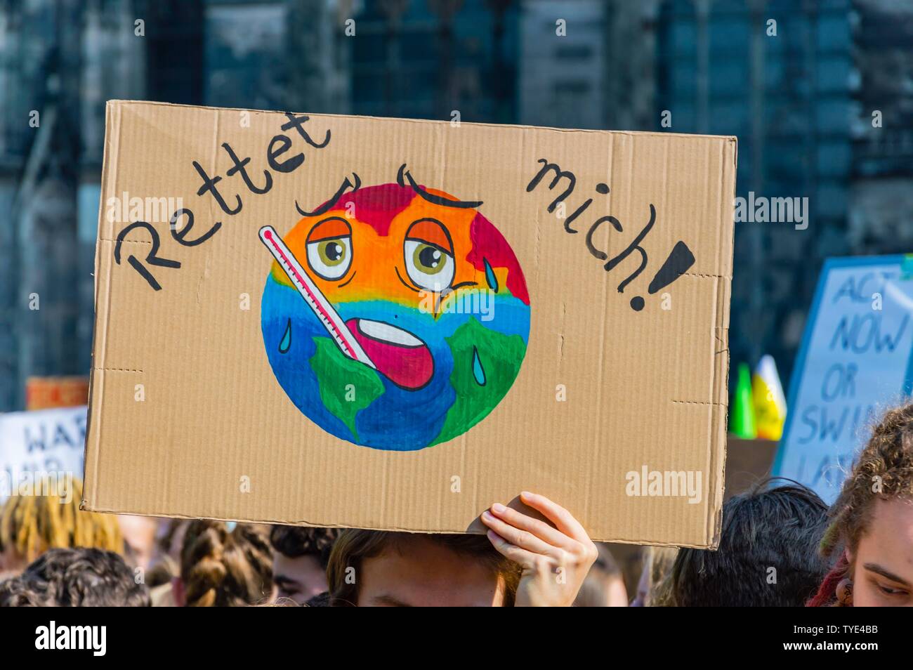 Dimostrazione di studenti e di giovani, venerdì per il futuro, 24 maggio 2019, Colonia, nella Renania settentrionale-Vestfalia, Germania Foto Stock
