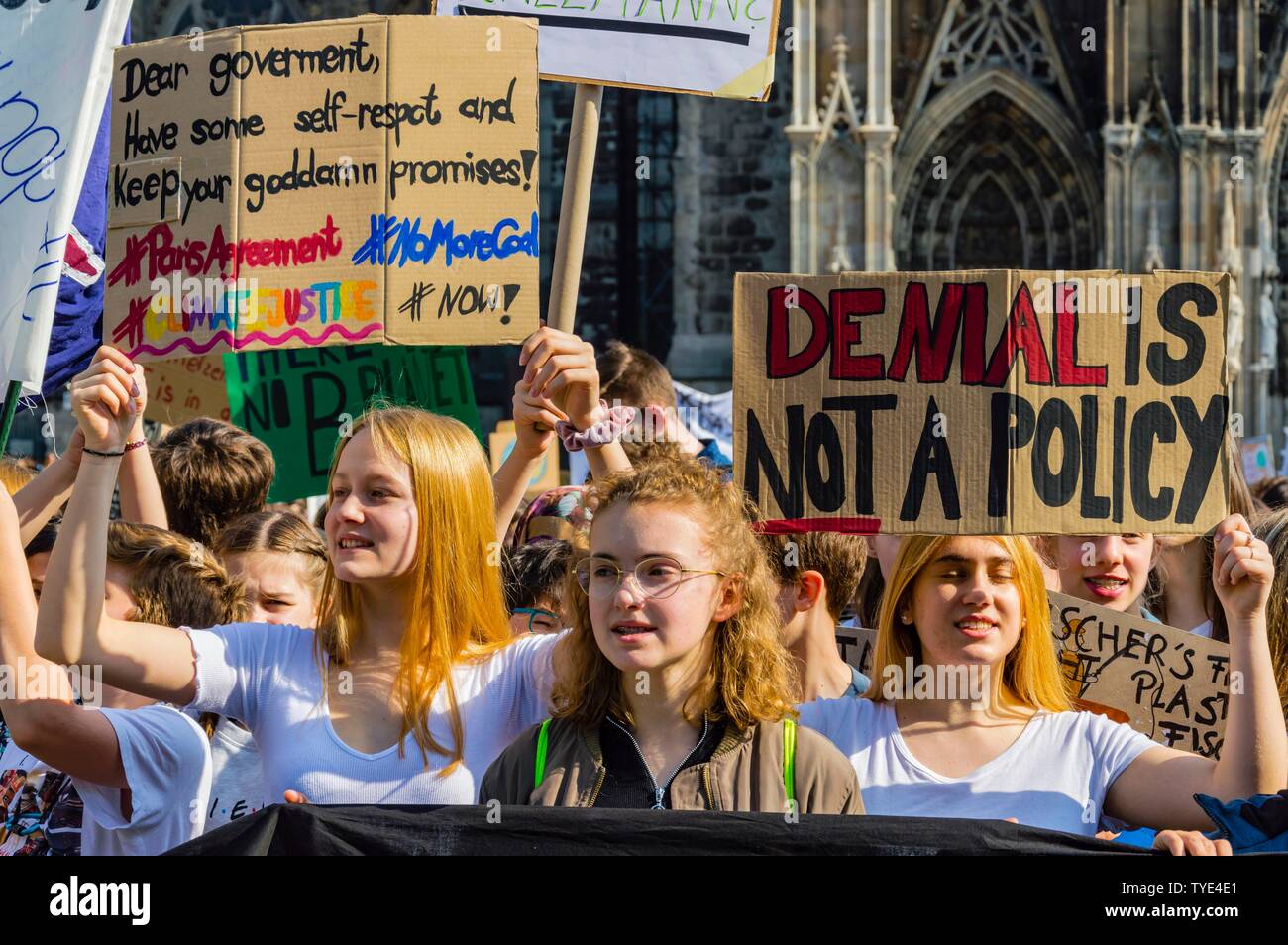 Dimostrazione di studenti e di giovani, venerdì per il futuro, 24 maggio 2019, Colonia, nella Renania settentrionale-Vestfalia, Germania Foto Stock