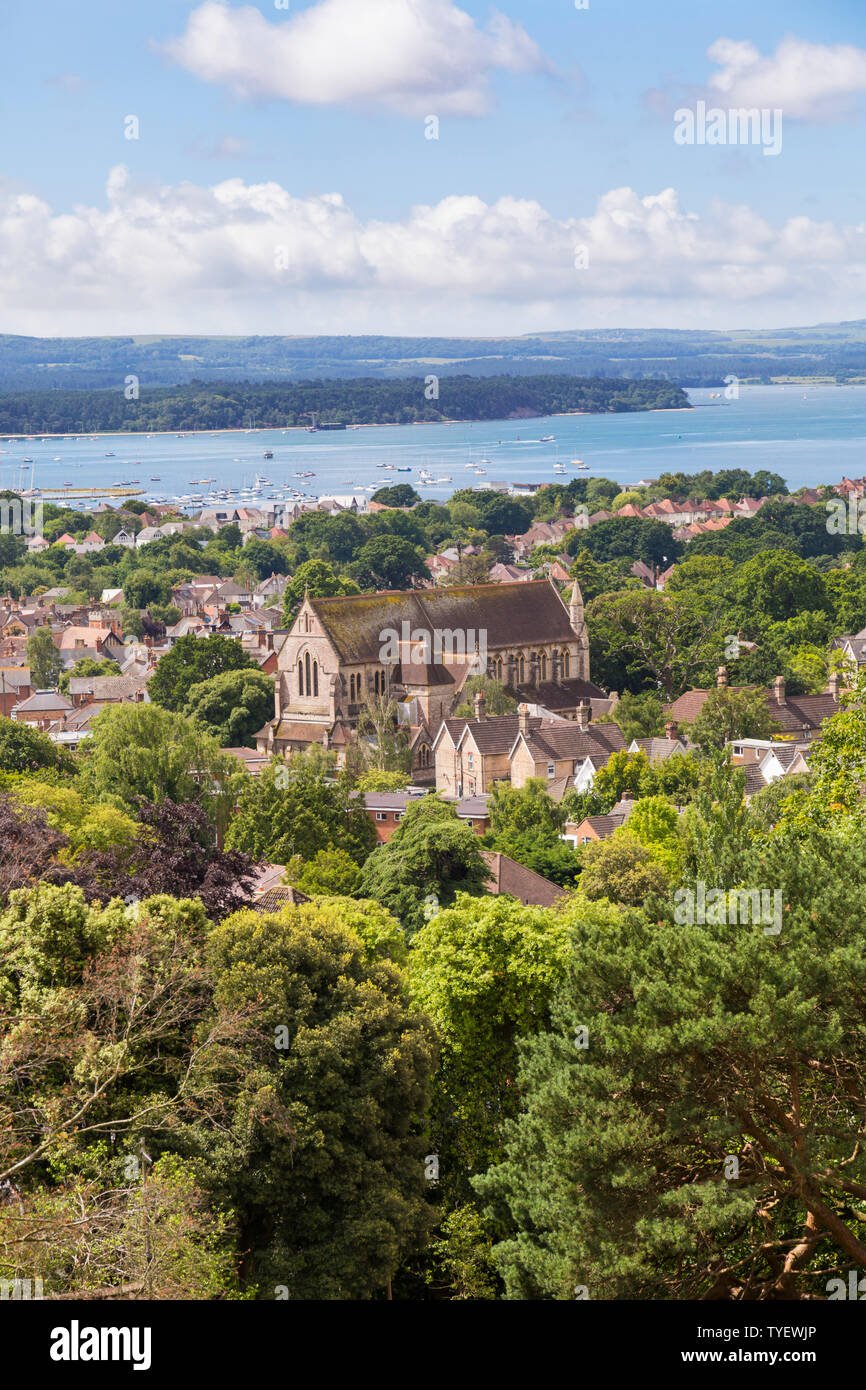 Vista che domina il porto di Poole, Heywood, Brownsea Island con l'isola di Purbeck a distanza Foto Stock