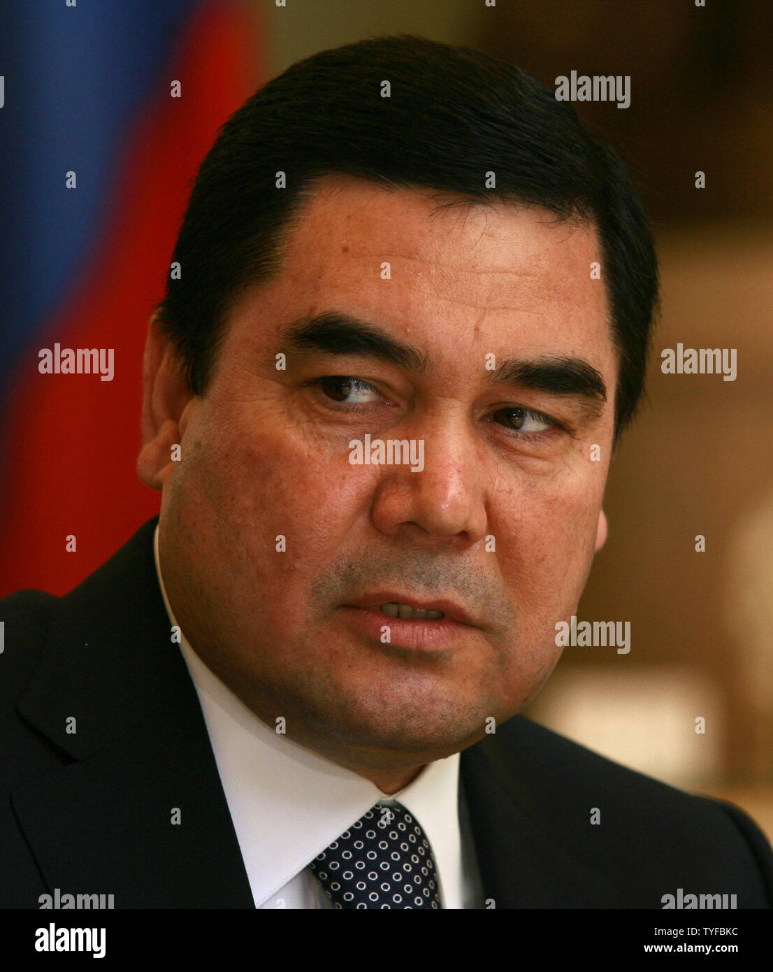 Il Presidente turkmeno Kurbanguly Berdymukhammedov parla durante un incontro con il presidente russo Vladimir Putin al Cremlino a Mosca il 24 aprile 2007. (UPI foto/Anatoli Zhdanov) Foto Stock