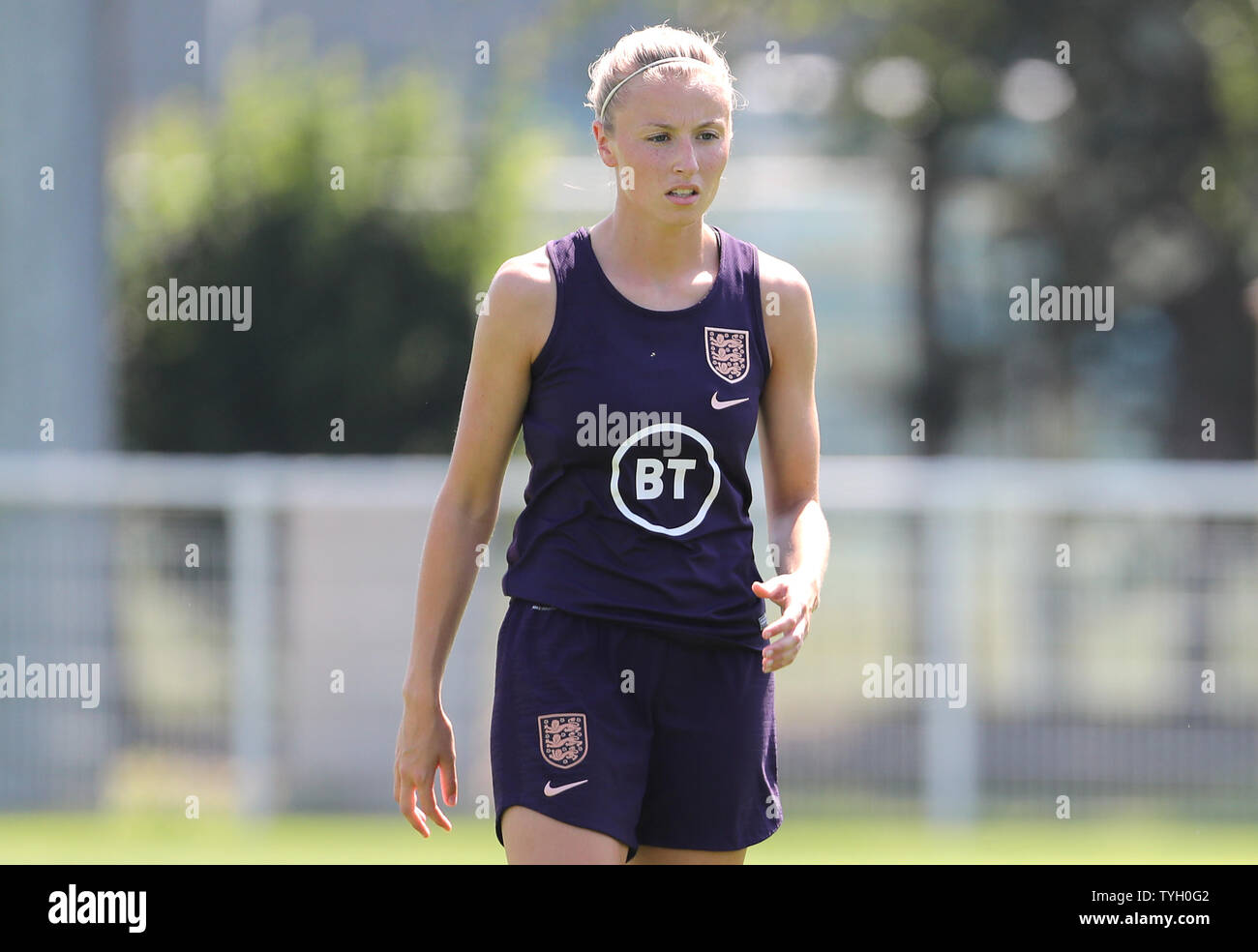 L'Inghilterra del Lia Williamson durante la sessione di formazione a Stade Parc des Loisirs, Le Havre, Francia. Foto Stock