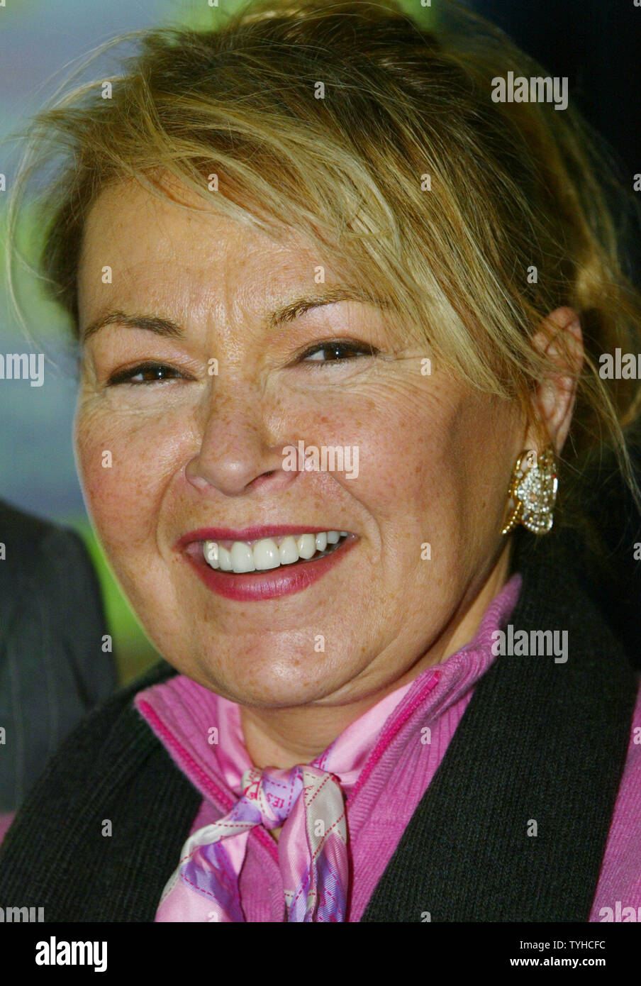 Attrice e il comico Roseanne Barr ospita un screening privato dei suoi nuovi figli del DVD presso il North General Hospital il 6 febbraio 2006 nella città di New York. Il DVD musicali, intitolato 'Rockin' con Roseanne-Calling tutti i ragazzi", sarà rilasciato il prossimo 7 febbraio. (UPI foto/Monika Graff) Foto Stock