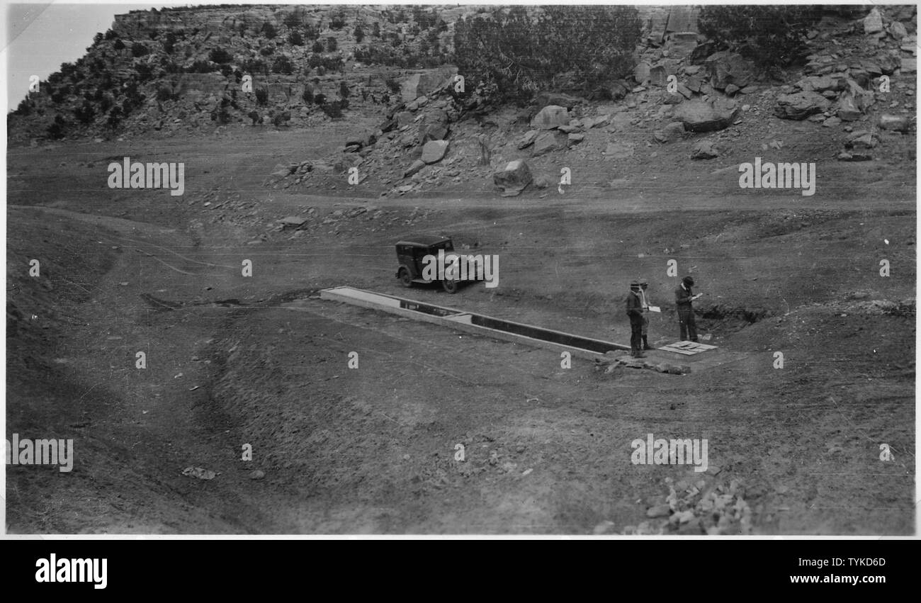 La molla sviluppata con cappuccio in metallo e doppio canale di irrigazione. Foto Stock