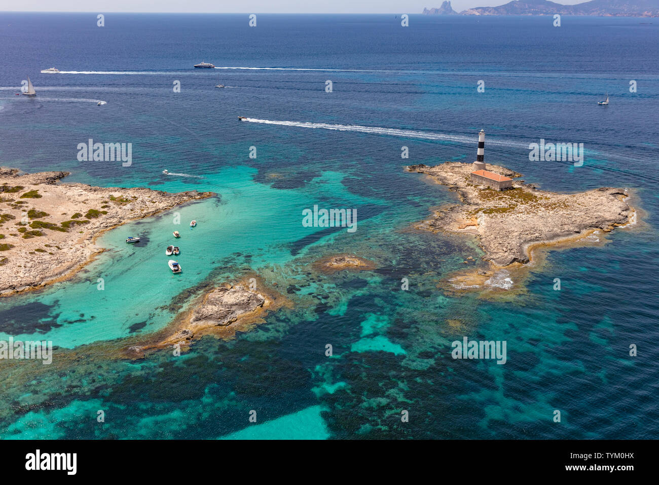 Formentera, bellissimo mare delle isole Baleari, vista aerea Foto Stock