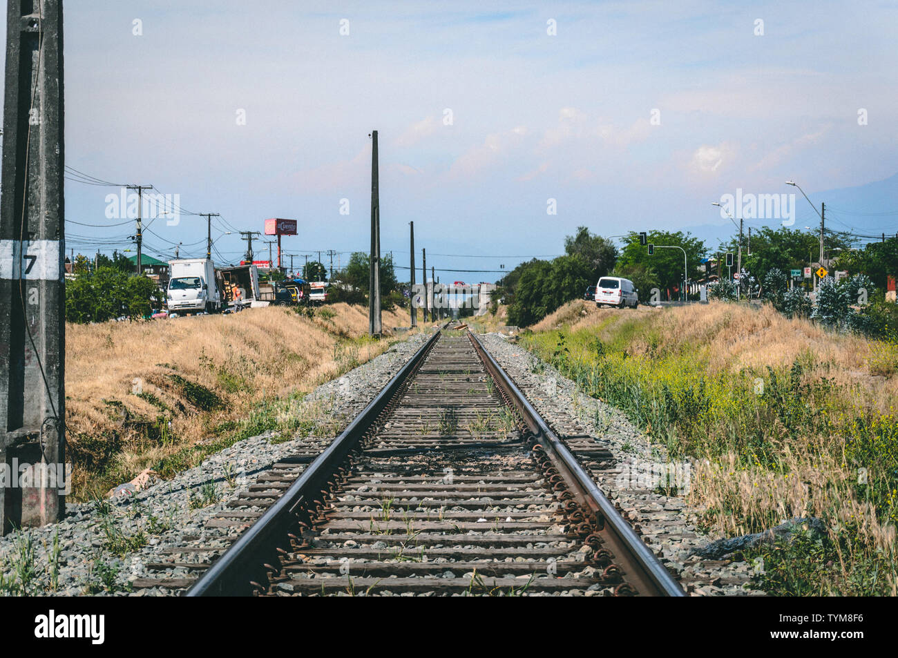 SANTIAGO DEL CILE - Novembre 2015: una vista della ferrovia da Santiago a San Antonio Foto Stock