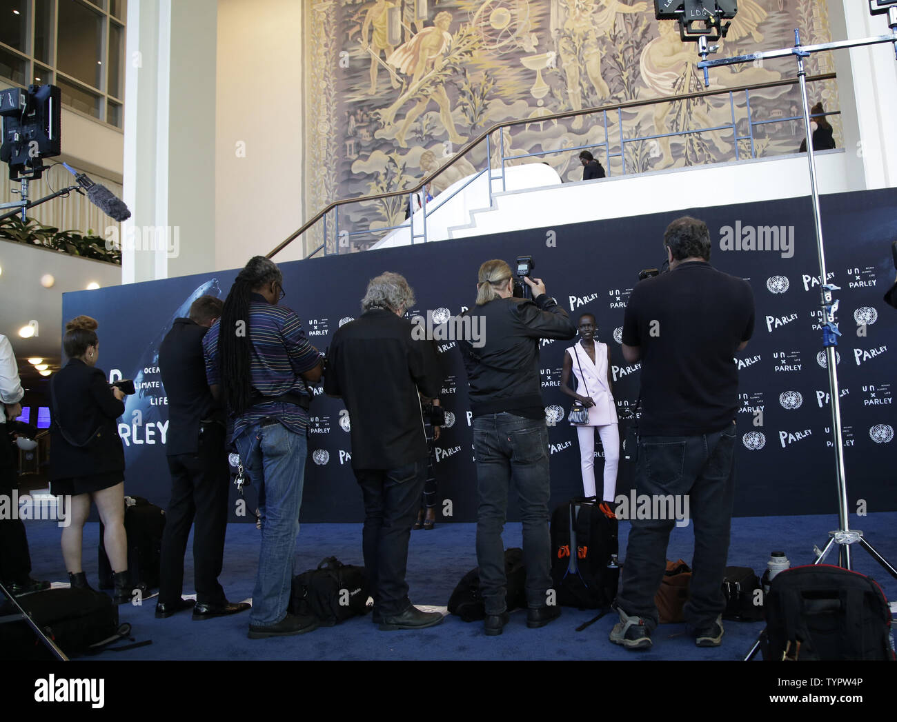 Grazia Bol arriva sul tappeto blu a Presidente dell'Assemblea generale delle Nazioni Unite e Parley per gli oceani l'evento di lancio presso la sede delle Nazioni Unite a New York City il 29 giugno 2015. Foto di Giovanni Angelillo/UPI Foto Stock