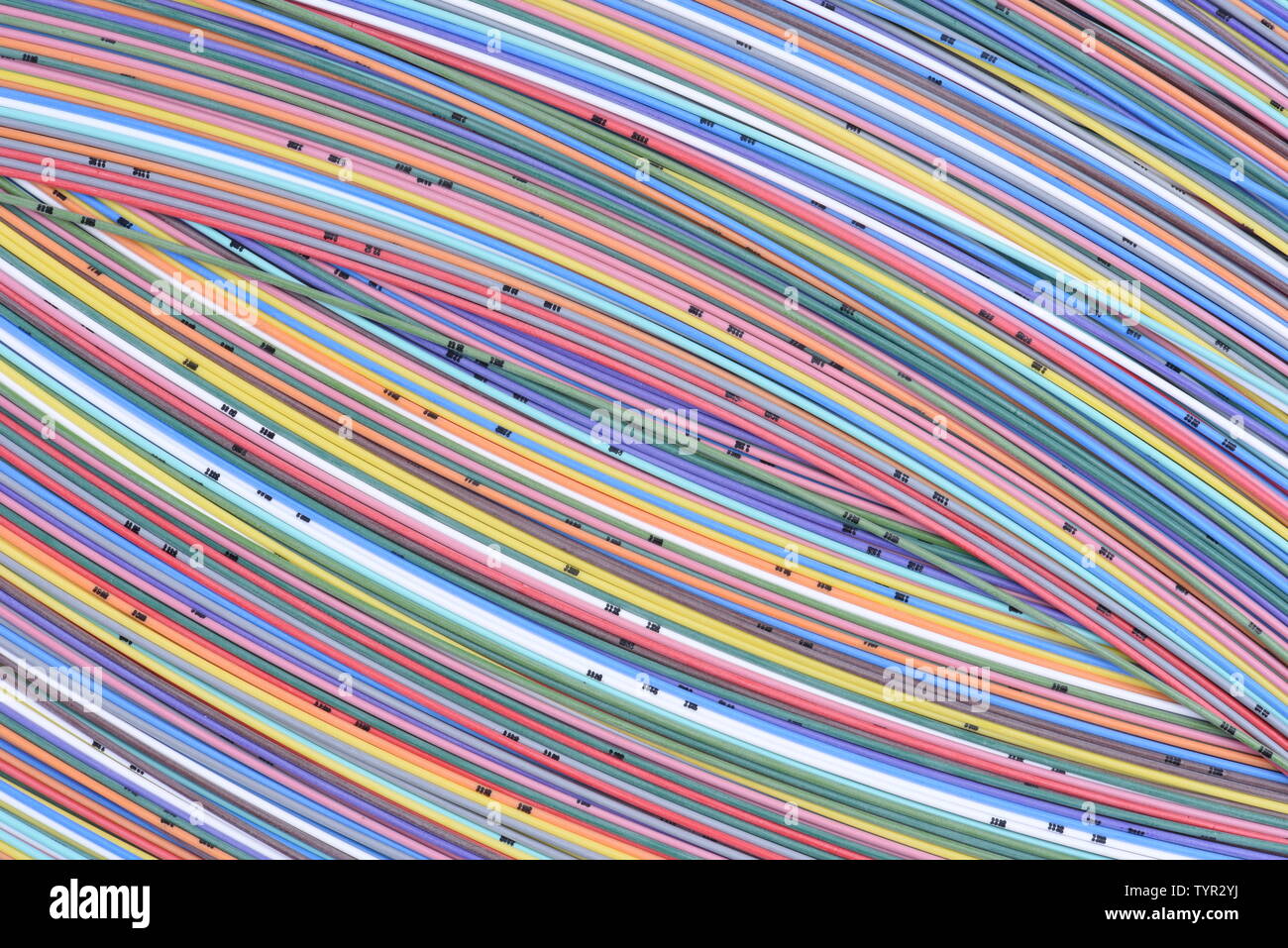 Ottica cavi di telecomunicazione, abstract il flusso di dati e la rete di computer sfondo colorato direttamente sopra Foto Stock