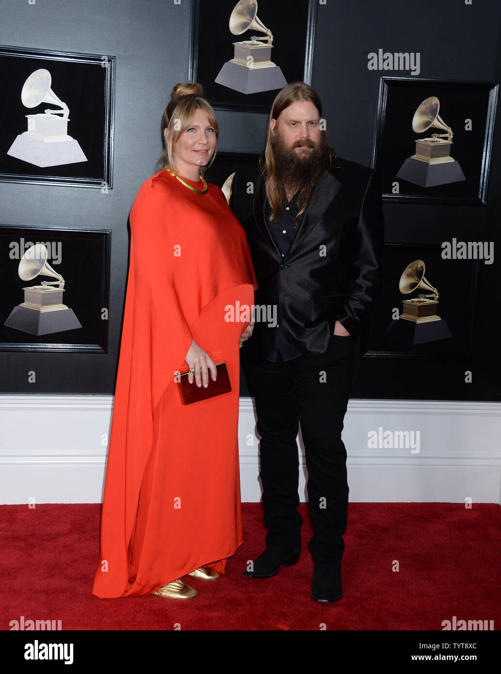 Morgane Stapleton e Chris Stapleton arrivano sul tappeto rosso al sessantesimo Annual Grammy Awards cerimonia al Madison Square Garden di New York il 28 gennaio 2018. La rete di CBS trasmetterà lo spettacolo live dal Madison Square Garden di New York City. Sarà la prima volta dal 2003 che la cerimonia non sarà tenuto a Los Angeles. Foto di Dennis Van Tine/UPI Foto Stock