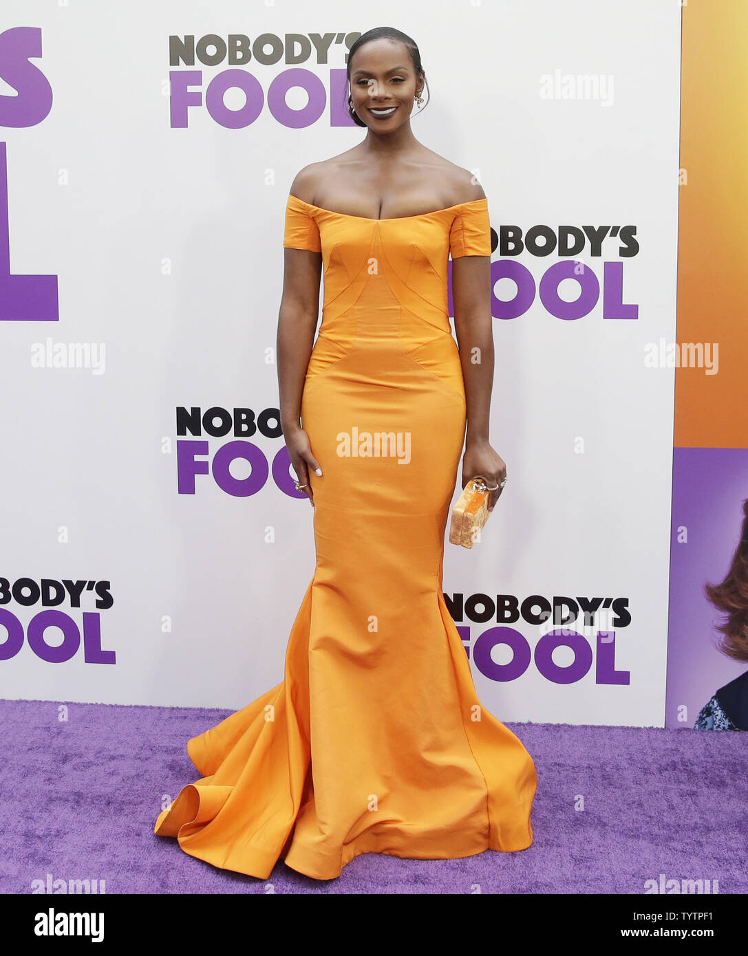 Tika Sumpter arriva sul tappeto rosso alla premiere mondiale di "Nessuno il fool' a AMC Lincoln Square Theatre su ottobre 28, 2018 a New York City. Foto di Giovanni Angelillo/UPI Foto Stock