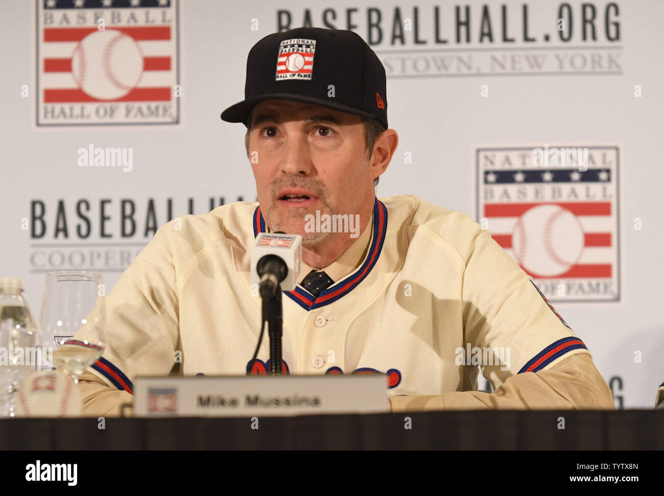 Mike Mussina indirizzi presso il National Baseball Hall of Fame e il Museo della classe di 2019 conferenza stampa presso il St. Regis Hotel di New York City il 23 gennaio 2019. Foto di Giorgio Napolitano/UPI Foto Stock