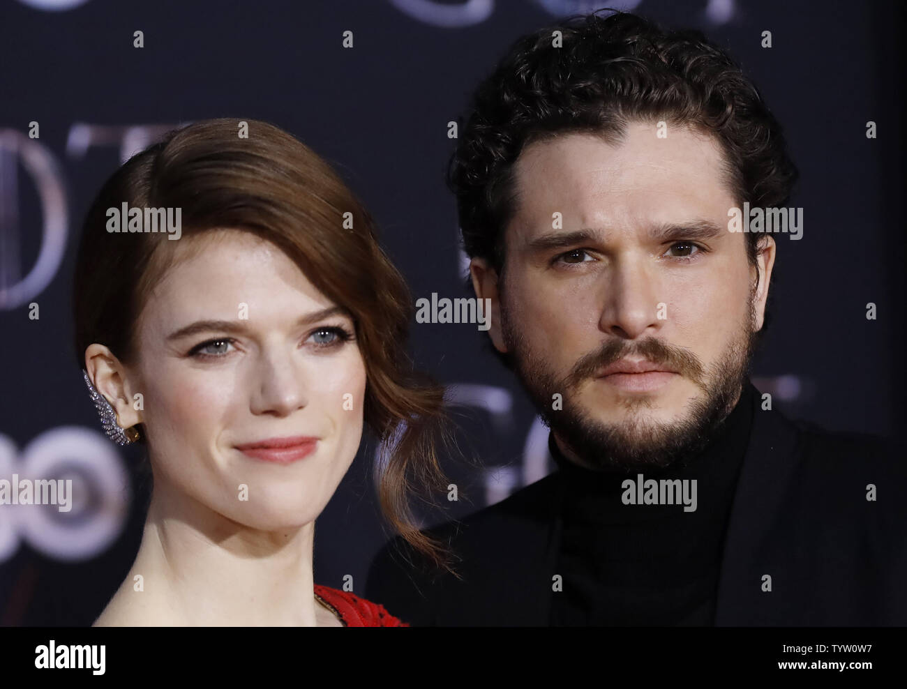 Rose Leslie e Kit Harington arrivare sul tappeto rosso alla Stagione 8 premiere di 'Gioco di troni' al Radio City Music Hall il 3 aprile 2019 nella città di New York. Foto di Giovanni Angelillo/UPI Foto Stock