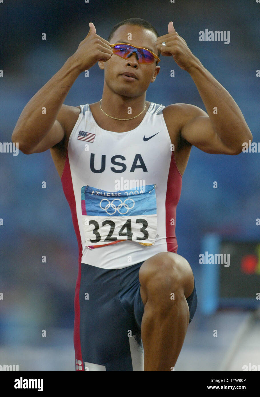 Bryan argilla del STATI UNITI D'AMERICA durante il primo giorno di Decathlon concorso al 2004 Atene giochi olimpici estivi, Agosto 23, 2004. (UPI Photo/ Claus Andersen) Foto Stock