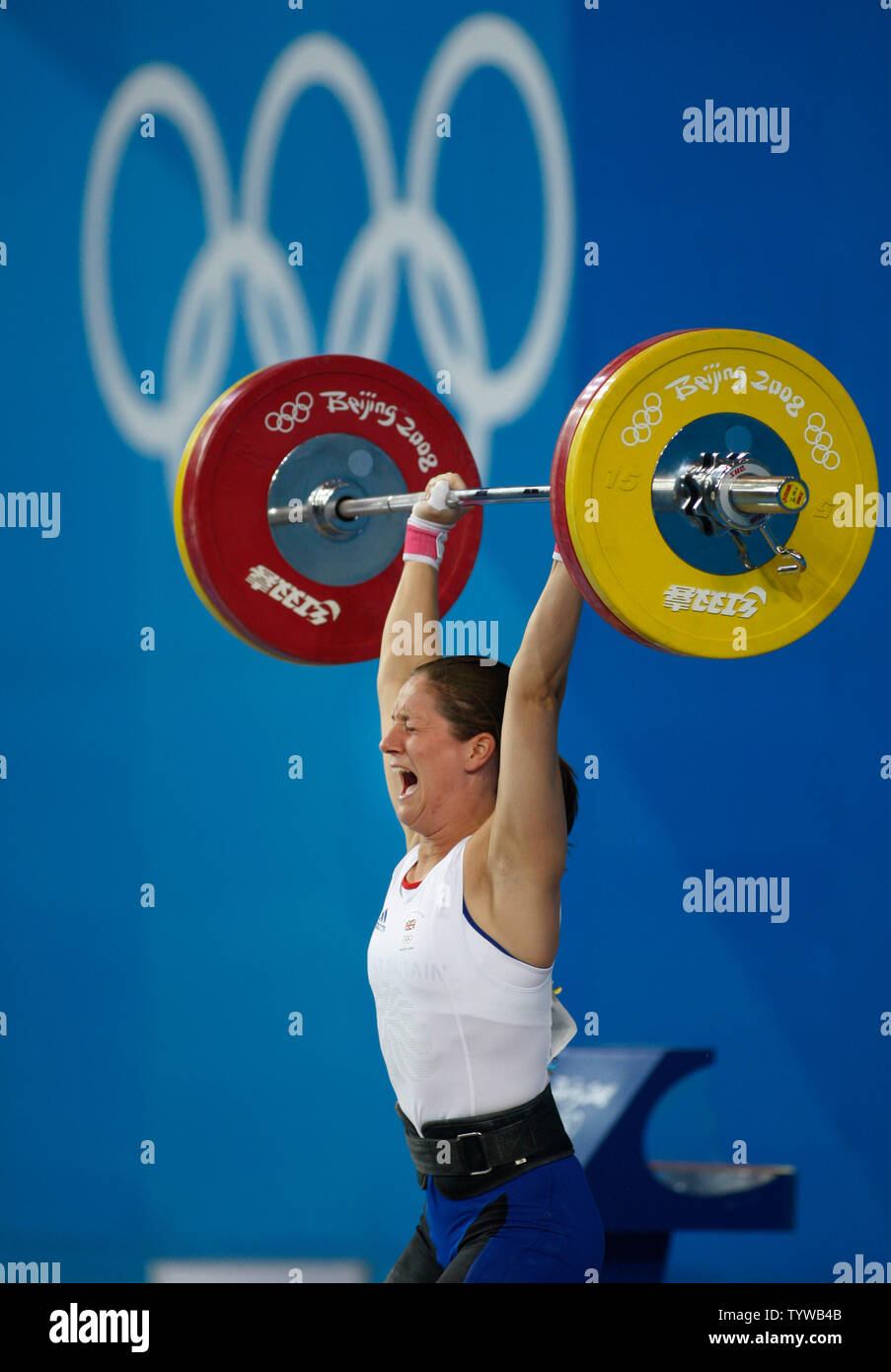 Michaela brezza di Gran Bretagna ascensori 80 KG nel pulire e porzione di jerk della Donna 63 kg di classe al 2008 Olimpiadi di estate a Pechino il 12 agosto 2008. (UPI foto/Terry Schmitt) Foto Stock