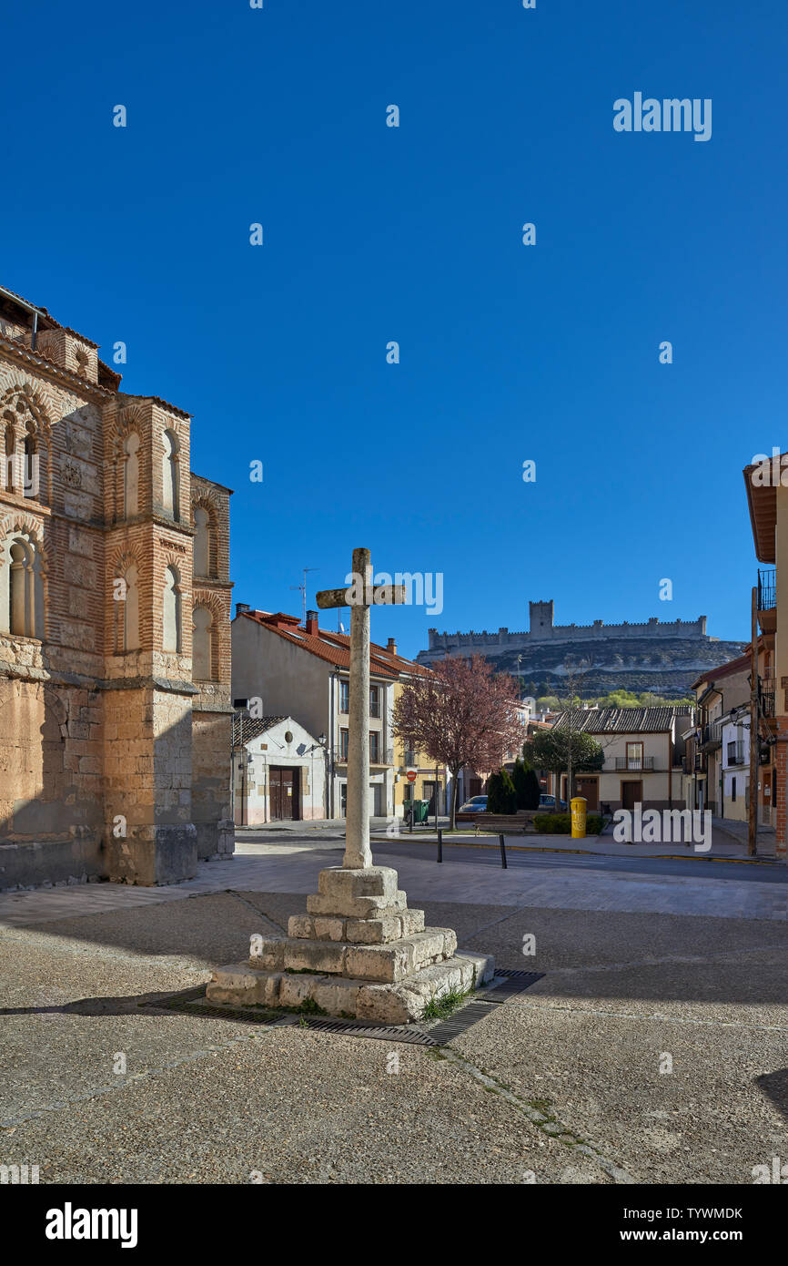 Il convento di San Pablo vecchio Alcázar de Alfonso X El Sabio, onora la tomba dell'Infante Don Juan Manuel, città di Peñafiel, Valladolid, Spagna Foto Stock