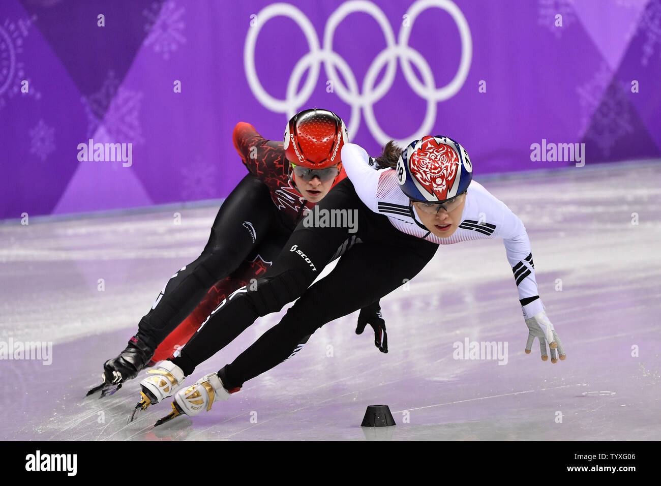 Alang Kim di Corea compete nella quarta calore del Signore 1500m Short Track pattinaggio di velocità finale durante il Pyeongchang 2018 Olimpiadi invernali, a Gangneung Ice Arena in Gangneung, Corea del Sud, il 17 febbraio 2018. Foto di Richard Ellis/UPI Foto Stock