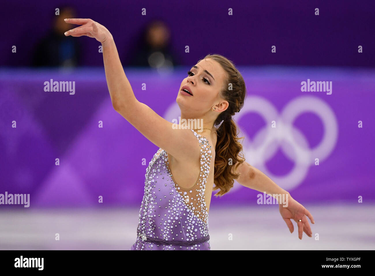 Isadora Williams del Brasile compete nel Signore pattinaggio singolo breve programma durante il Pyeongchang 2018 Olimpiadi invernali, a Gangneung Ice Arena in Gangneung, Corea del Sud, il 21 febbraio 2018. Foto di Richard Ellis/UPI Foto Stock