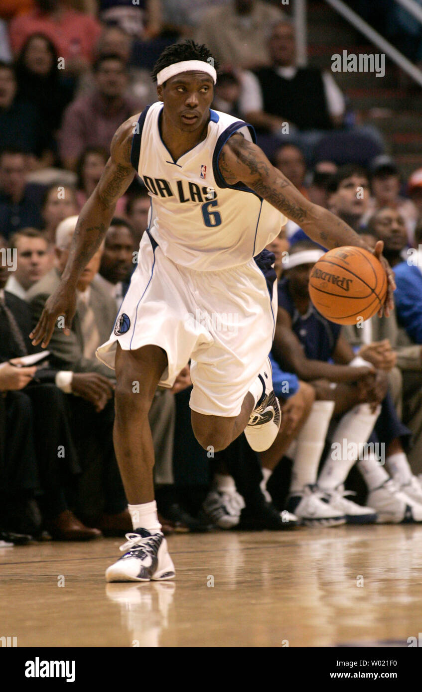 Dallas Maverick Marquis Daniels aziona verso il basso la Corte contro i Phoenix Suns. I non conformisti sconfitto i Suns nel doppio 111-108 straordinari novembre 1, 2005 a Phoenix, AZ. (UPI foto/avrà poteri) Foto Stock