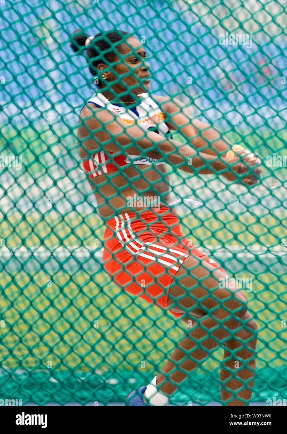 A Cuba Yipsi Moreno imposta un nuovo Pan Am record giochi, vincendo oro con un tiro di 75.20m nelle donne lancio del martello Finale durante il 2007 Pan Am Games a Rio de Janeiro in Brasile il 23 luglio 2007. (UPI foto/Heinz Ruckemann) Foto Stock