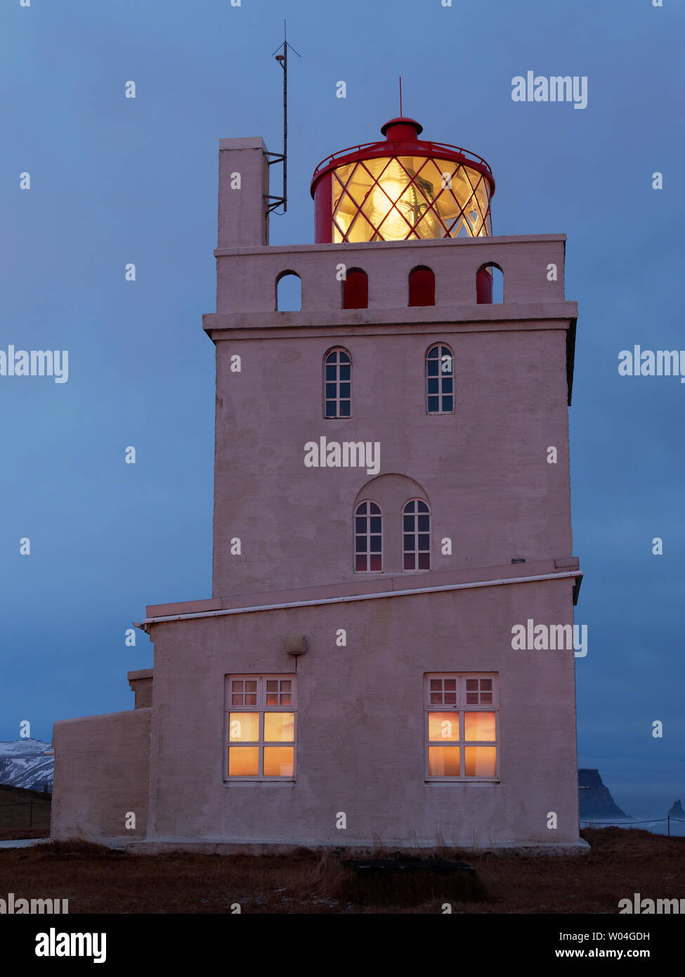 Torre faro Islanda kap dyrholaey Foto Stock