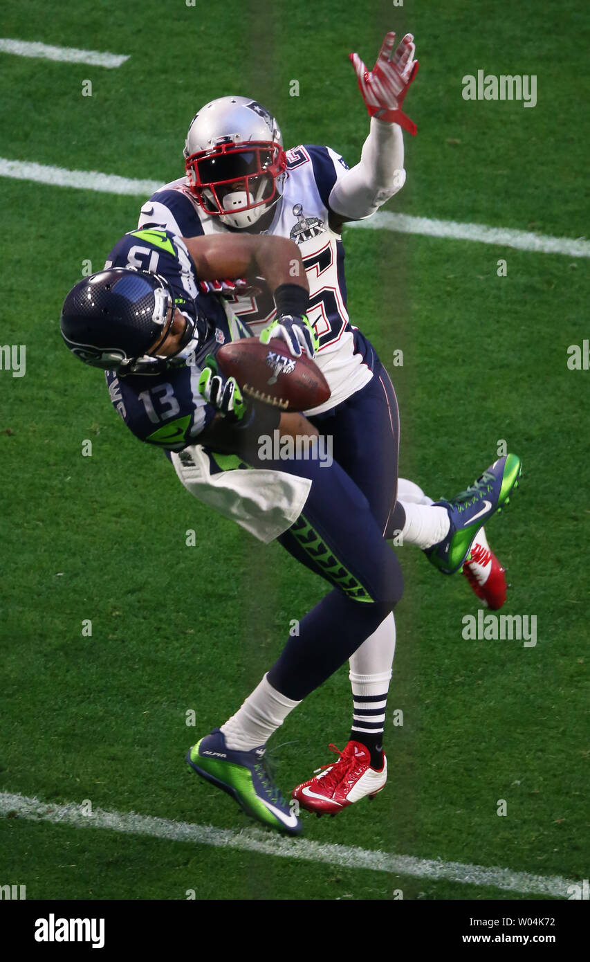 Seattle Seahawks wide receiver Chris Matthews catture un 11-cantiere touchdown contro New England Patriots cornerback Logan Ryan nel secondo trimestre del Super Bowl XLIX presso la University of Phoenix Stadium di Glendale, Arizona, 1 febbraio 2015. Foto di Jon SooHoo/UPI Foto Stock