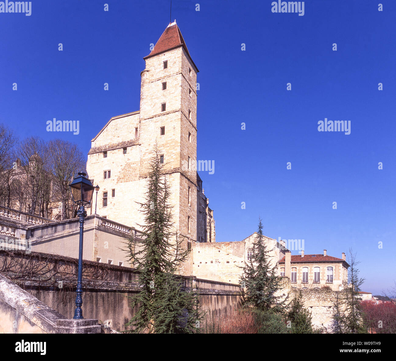 Francia.Dept Gers. La città di Auch è la sola grande città nel dipartimento di Gers Foto Stock Francia.Dept Gers. La città di Auch è la sola grande città nel dipartimento di Gers Foto Stock