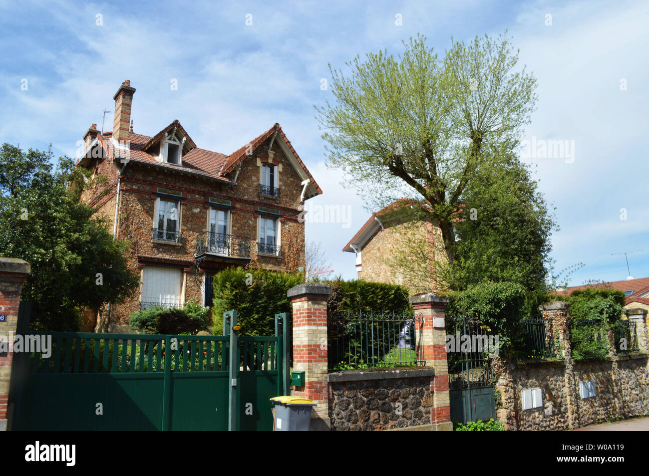 Una bella casa nella periferia di Parigi Foto Stock