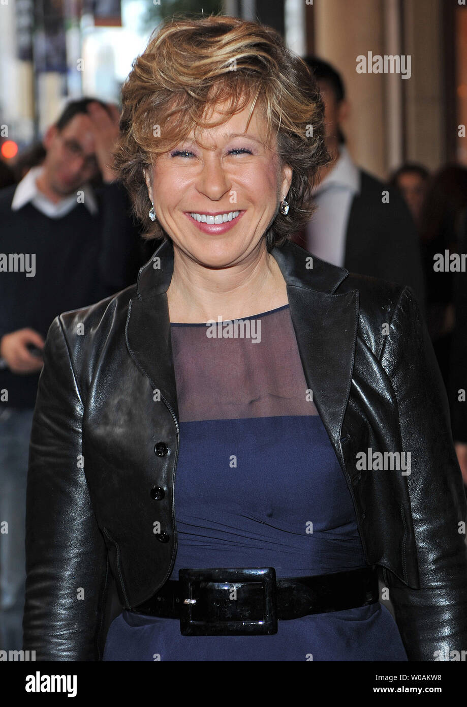 Yeardley Smith arriva per la prima mondiale di "Che cosa è errato con la Virginia" presso il Teatro di Elgin durante il Toronto International Film Festival di Toronto in Canada il 15 settembre 2010. UPI/Christine masticare Foto Stock