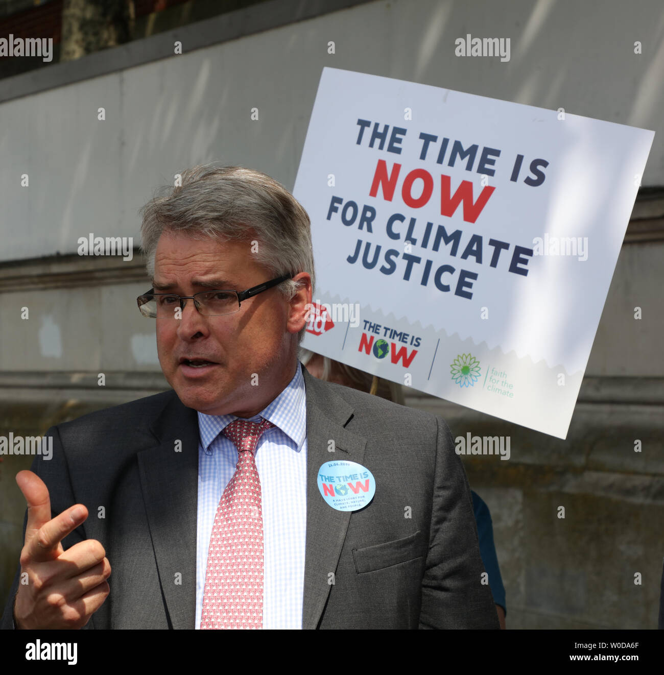 Londra, Regno Unito. Il 26 giugno 2019. Membro del parlamento britannico Tim Botesdale ad una lobby di massa di MP di tutto il case del Parlamento a Londra, organizzato dalla Coalizione di clima e più ecologici UK, premendo per più urgente e audace azione sul cambiamento climatico. Credito: Joe Kuis / Alamy News Foto Stock