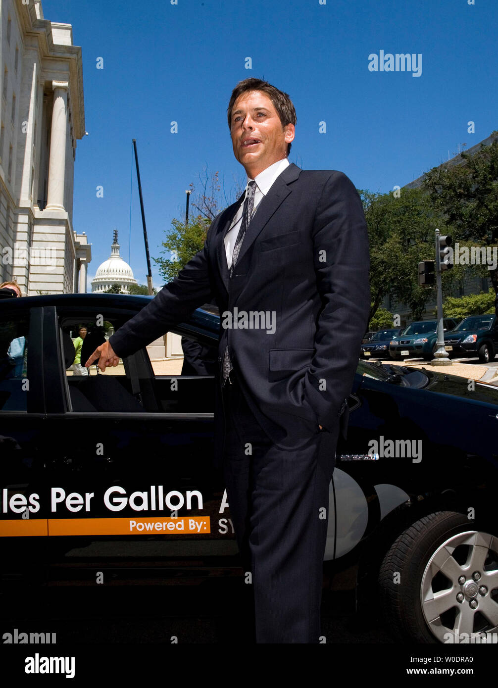 Attore Rob Lowe descrive i vantaggi dei plug-in veicoli ibridi a una manifestazione sul Campidoglio di Washington il 12 luglio 2007. (UPI foto/David Brody) Foto Stock