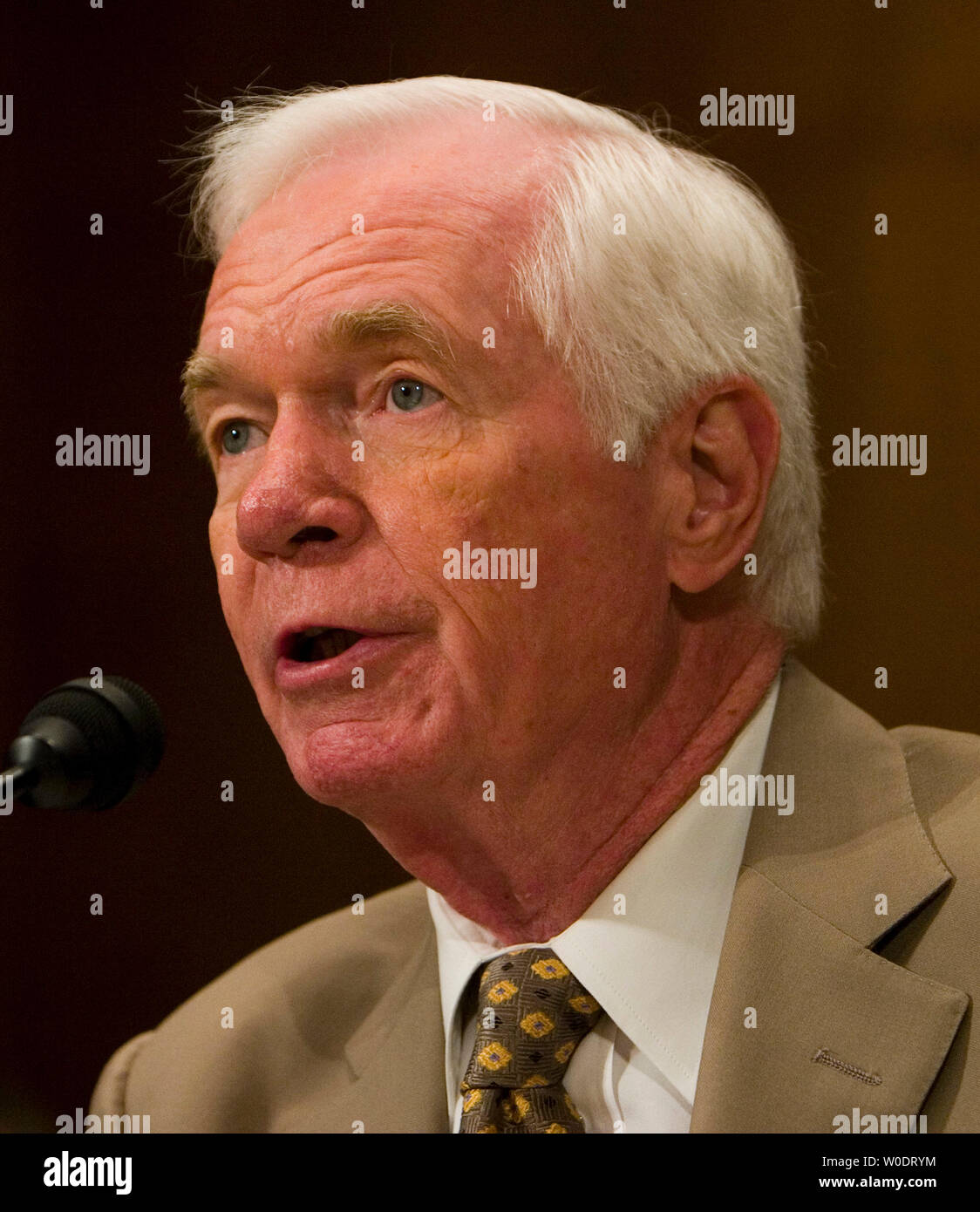 Il Sen. Thad Cochran, R-MS, testimonia davanti alla commissione giudiziaria del Senato a una conferma audizione del Campidoglio di Washington il 19 luglio 2007. (UPI foto/David Brody) Foto Stock