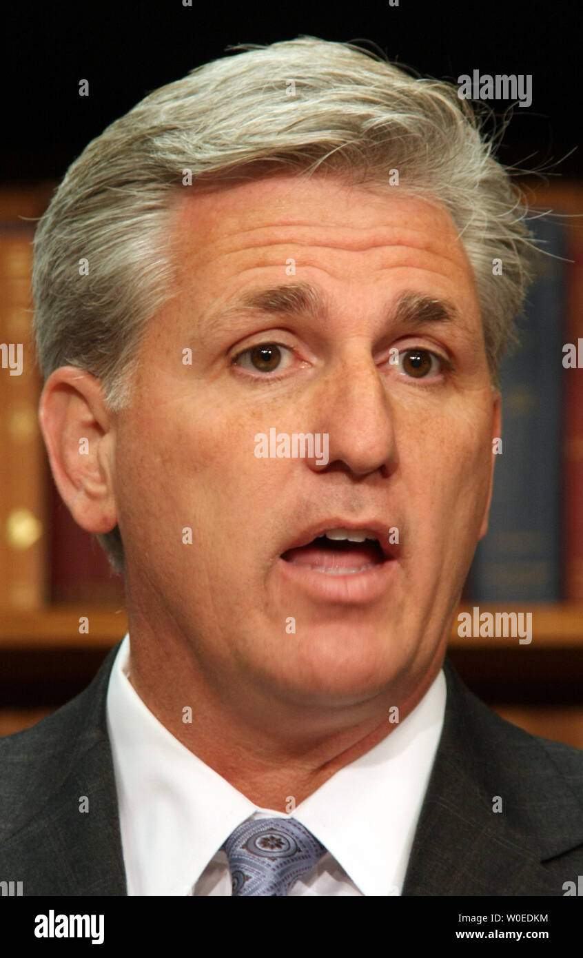 Sost. Kevin McCarthy (R-CA) parla di recente tour prese da casa i repubblicani della Nazionale per le energie rinnovabili in laboratorio Golden, Colorado, Alaska di Prudhoe Bay e Arctic pianura costiera a Washington il 22 luglio 2008. (UPI foto/Jack Hohman) Foto Stock