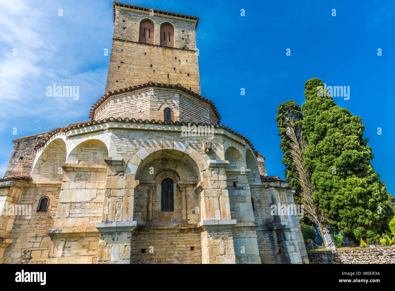 Francia, Piemonte dei Pirenei, Haute-Garonne, chiesa di San Giusto de Valcabrère (XI-XII secolo) Saint James modo (Patrimonio Mondiale UNESCO) Foto Stock