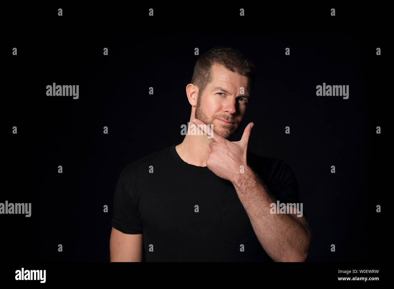 30 anni di vecchio uomo, cercare Foto Stock