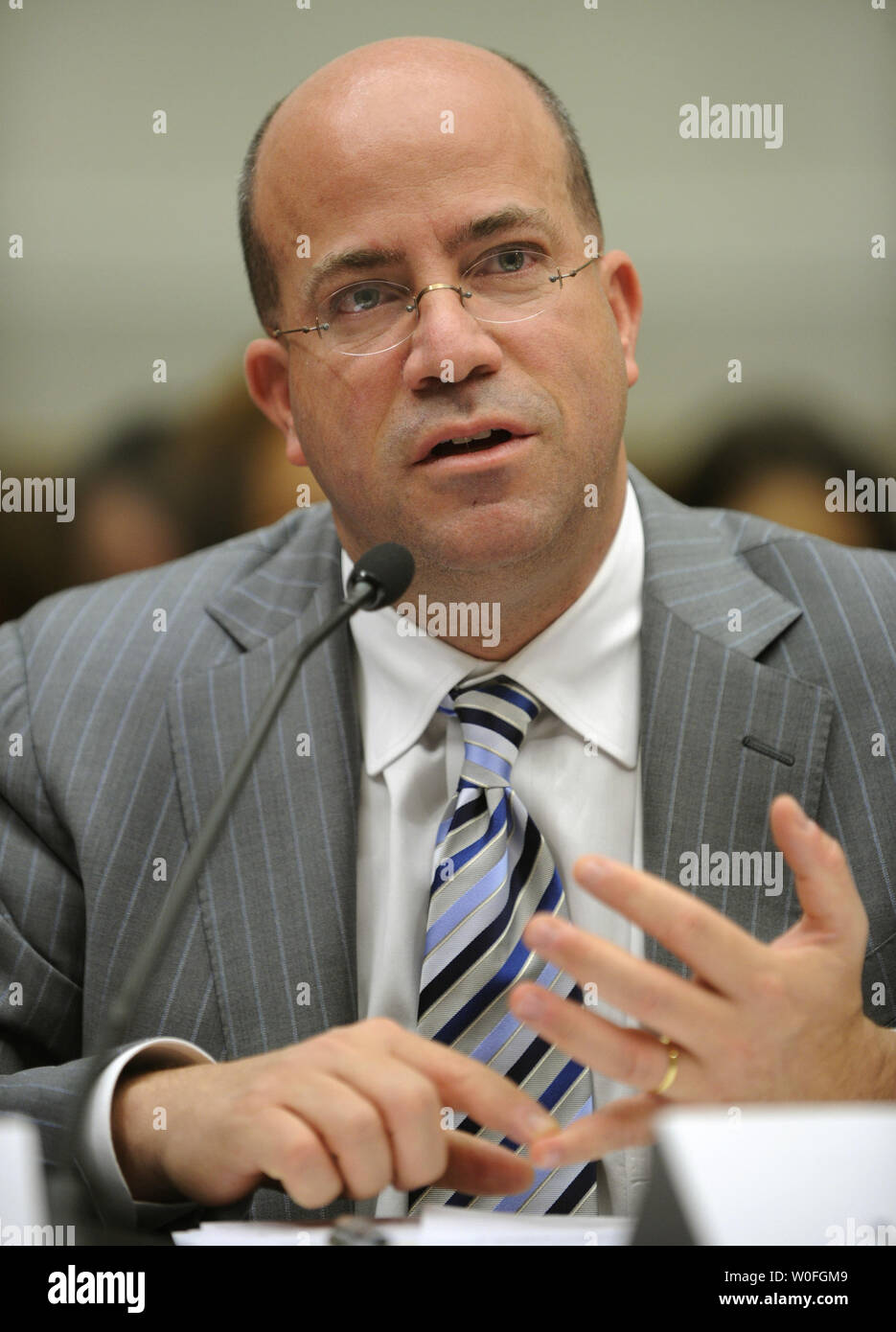 NBC Universal Presidente e CEO Jeff Zucker fa commento durante la casa Comitato Giudiziario audizione del Campidoglio di Washington il 25 febbraio 2010. Il pannello è stato incentrato sulla fusione tra Comcast e NBC Universal e il suo impatto sulla concorrenza nei media e il mercato di intrattenimento. UPI/Mike Theiler Foto Stock